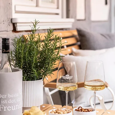 - Chez Douverne Зоммерах