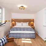 Haestens Boutique Biohotel - Chez Douverne Sommerach